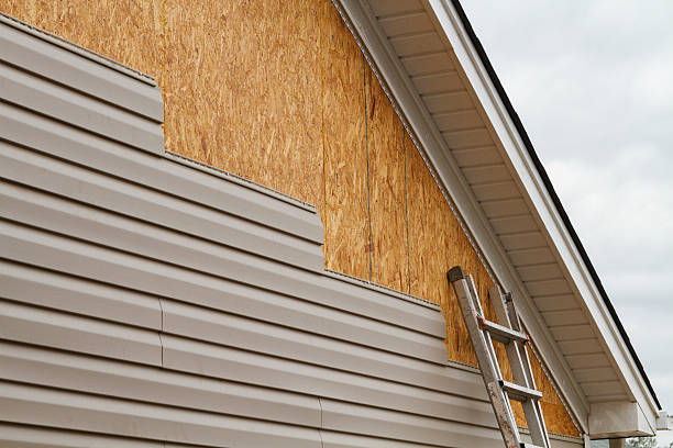 Professional Vinyl Siding technician working in Short Creek, WV